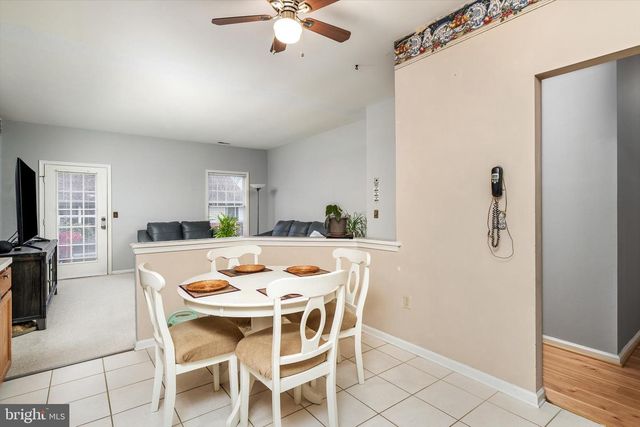 87 HORSESHOE LN S, Columbus, NJ 08022