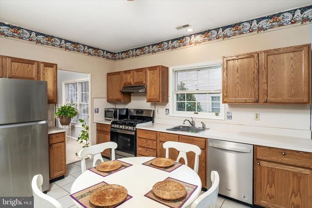 87 HORSESHOE LN S, Columbus, NJ 08022