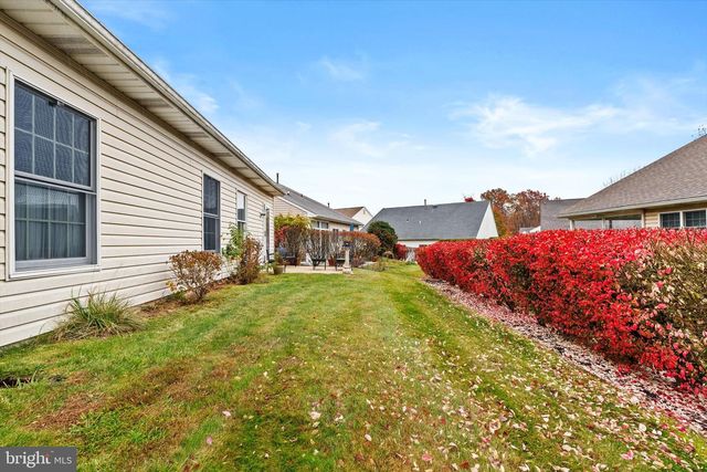 87 HORSESHOE LN S, Columbus, NJ 08022