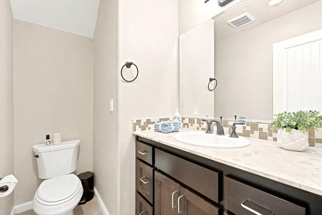2209 Sahara Circle, Hollister, CA 95023