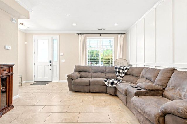2209 Sahara Circle, Hollister, CA 95023
