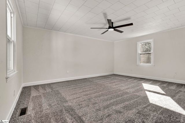 207 Elm Street, Clinton, SC 29325