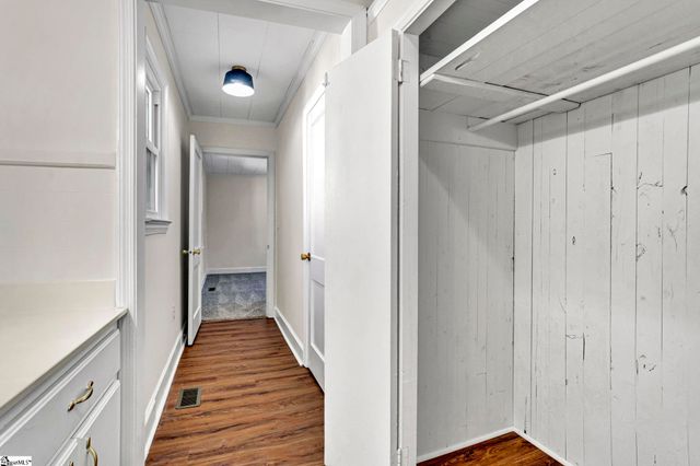 207 Elm Street, Clinton, SC 29325