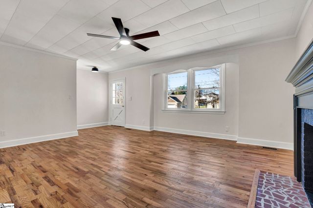 207 Elm Street, Clinton, SC 29325