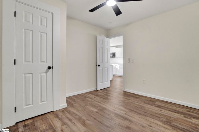 207 Elm Street, Clinton, SC 29325