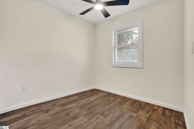 207 Elm Street, Clinton, SC 29325