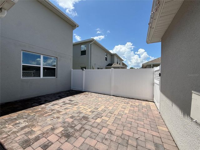 5647 QUIET PALM LOOP, St Cloud, FL 34771