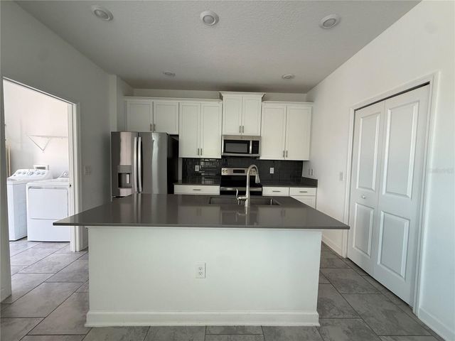 5647 QUIET PALM LOOP, St Cloud, FL 34771