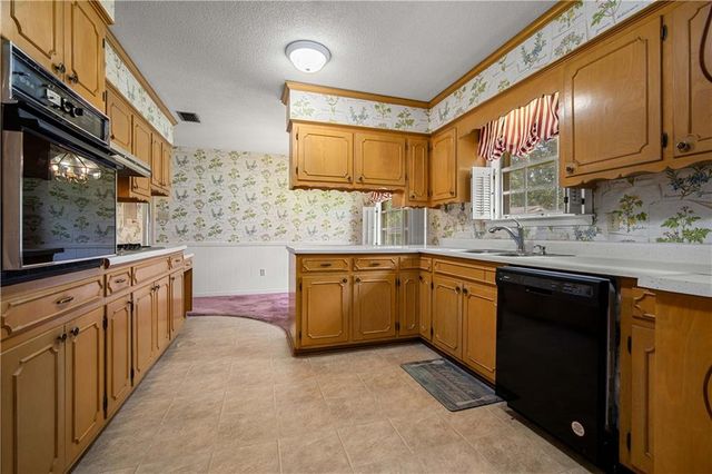 240 E Baratara Drive, Mobile, AL 36611