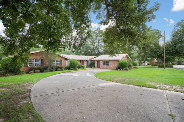 240 E Baratara Drive, Mobile, AL 36611