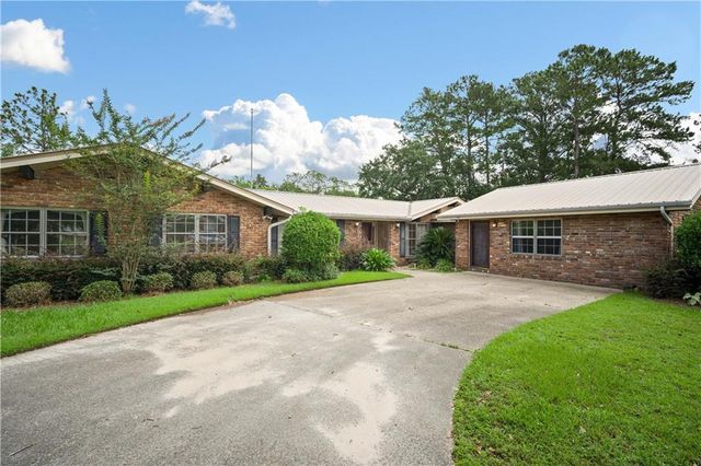 240 E Baratara Drive, Mobile, AL 36611