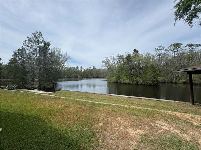 240 E Baratara Drive, Mobile, AL 36611