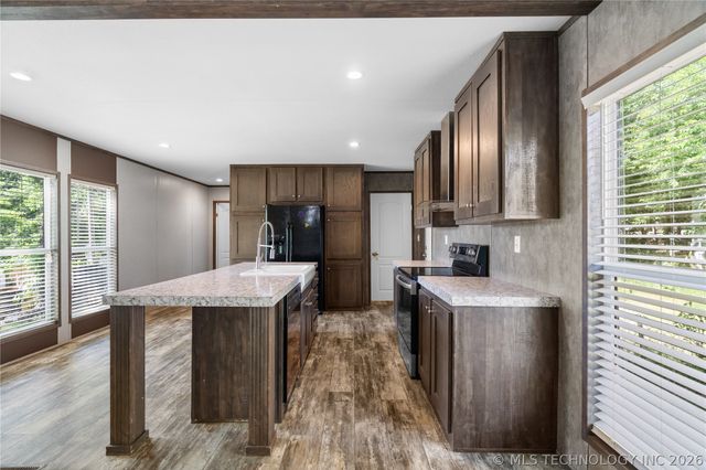 2109 Hawk, Kingston, OK 73439