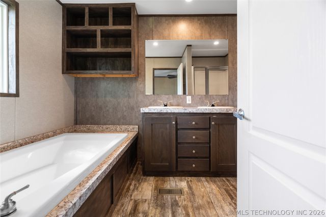 2109 Hawk, Kingston, OK 73439