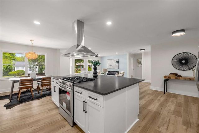 638 Medford SE Place, Smyrna, GA 30080