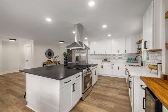 638 Medford SE Place, Smyrna, GA 30080