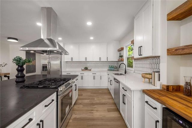 638 Medford SE Place, Smyrna, GA 30080