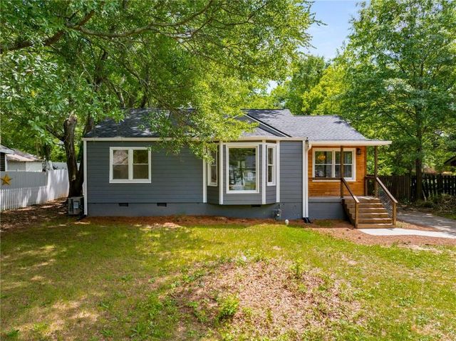 638 Medford SE Place, Smyrna, GA 30080