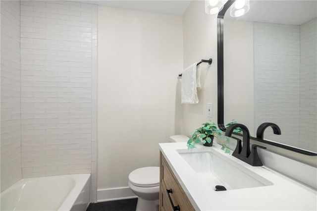 638 Medford SE Place, Smyrna, GA 30080