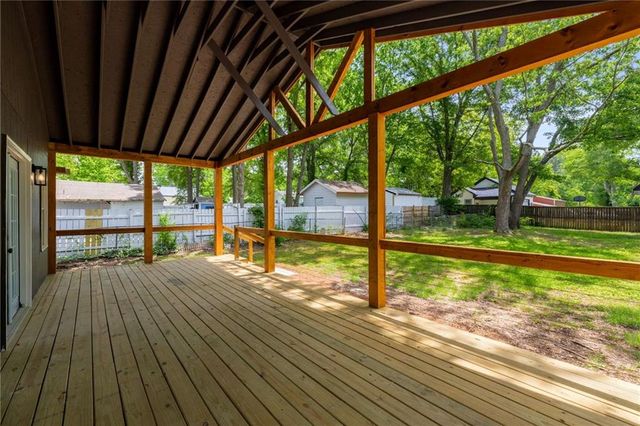 638 Medford SE Place, Smyrna, GA 30080