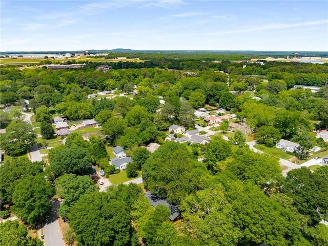 638 Medford SE Place, Smyrna, GA 30080