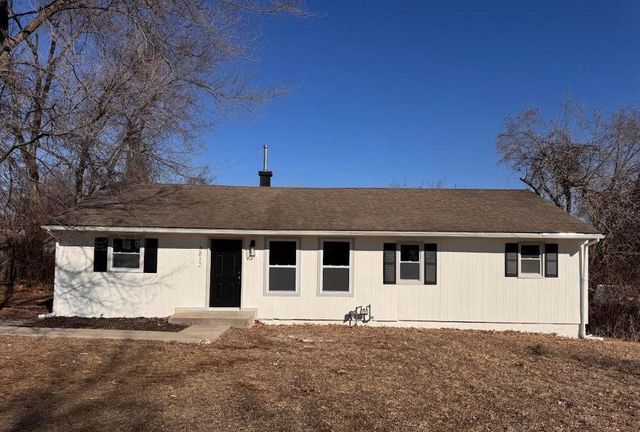 3812 E 93RD Street, Kansas City, MO 64132