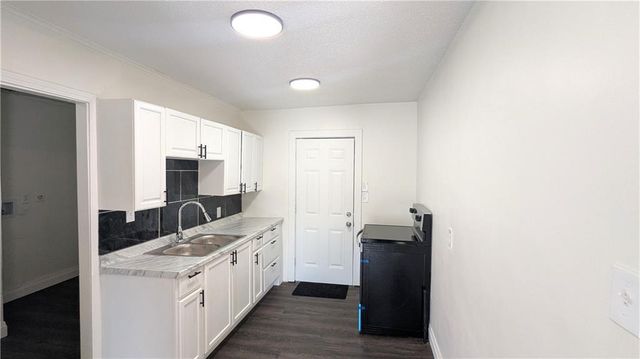 3812 E 93RD Street, Kansas City, MO 64132