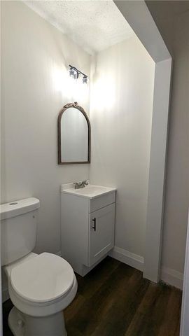 3812 E 93RD Street, Kansas City, MO 64132