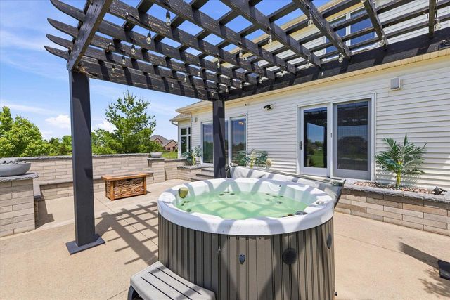 W2145 BONNIE LANE, Kaukauna, WI 54130