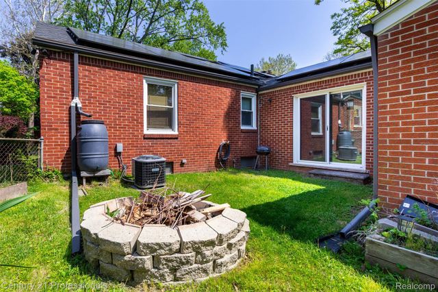 25009 Donald, Redford Charter Township, MI 48239