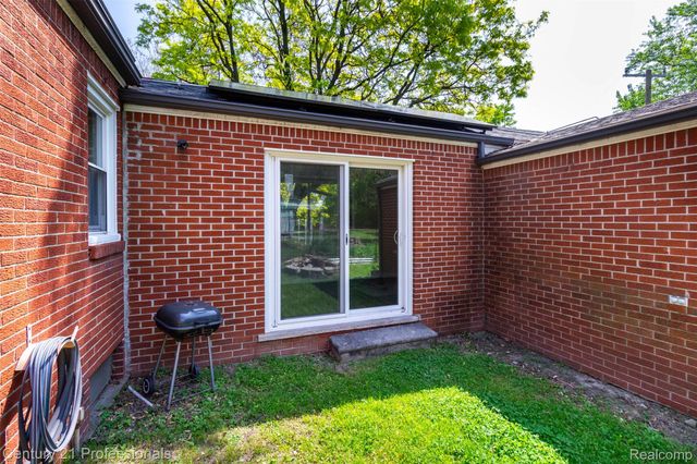 25009 Donald, Redford Charter Township, MI 48239