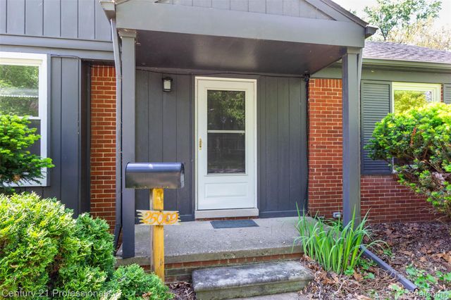 25009 Donald, Redford Charter Township, MI 48239