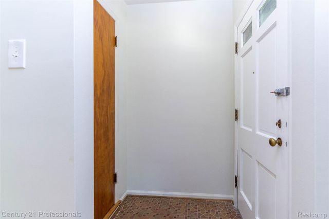 25009 Donald, Redford Charter Township, MI 48239