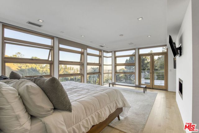 1929 N CURSON Place, Los Angeles, CA 90046