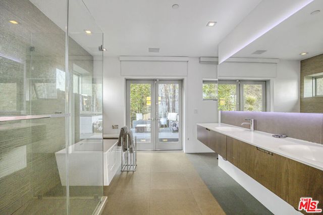 1929 N CURSON Place, Los Angeles, CA 90046