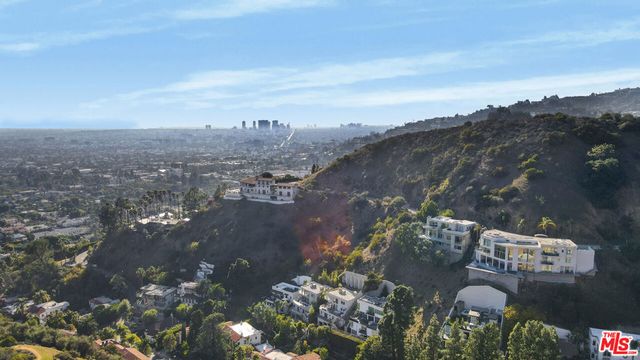 1929 N CURSON Place, Los Angeles, CA 90046