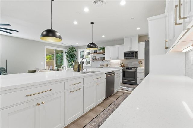 798 Havenwood Dr, Lincoln, CA 95648