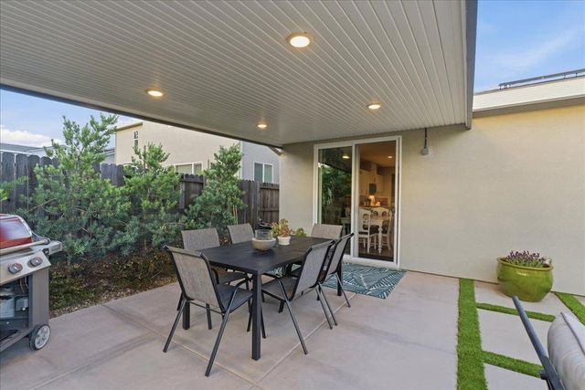 798 Havenwood Dr, Lincoln, CA 95648