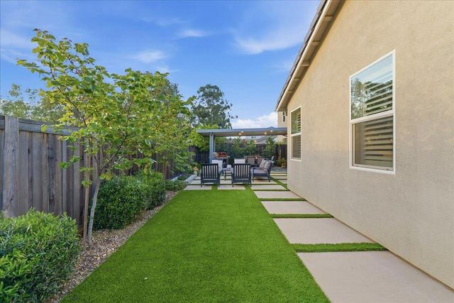 798 Havenwood Dr, Lincoln, CA 95648