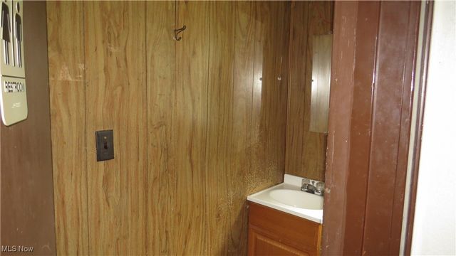 804 E Market Street, Cadiz, OH 43907