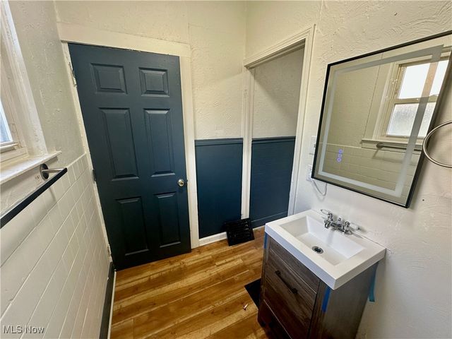 251 Arch Street, Akron, OH 44304