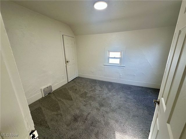 251 Arch Street, Akron, OH 44304