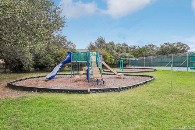 26411 Cuyahoga Cir, San Antonio, TX 78260