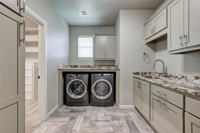 3904 Bridge Wood Lane, Oklahoma City, OK 73179