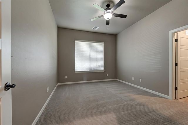 3904 Bridge Wood Lane, Oklahoma City, OK 73179