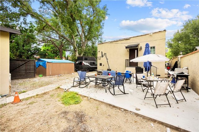 868 W Calaveras, Altadena, CA 91001