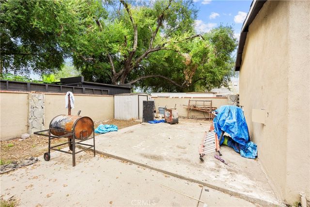 868 W Calaveras, Altadena, CA 91001