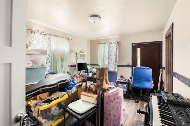 868 W Calaveras, Altadena, CA 91001