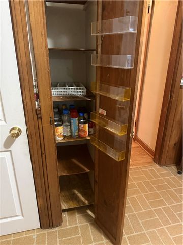 139 Glenfield Dr, Penn Hills, PA 15235