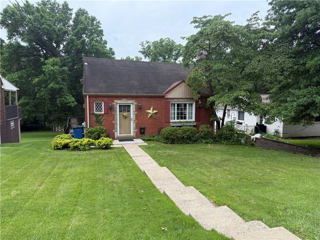 139 Glenfield Dr, Penn Hills, PA 15235
